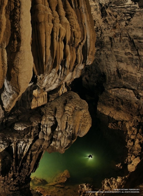 Пещера Шондонг - самая крупная и красивая пещера в мире.